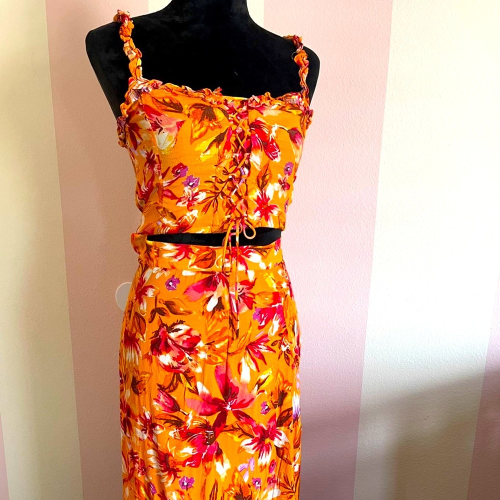 Two pair set, top and long skirt.